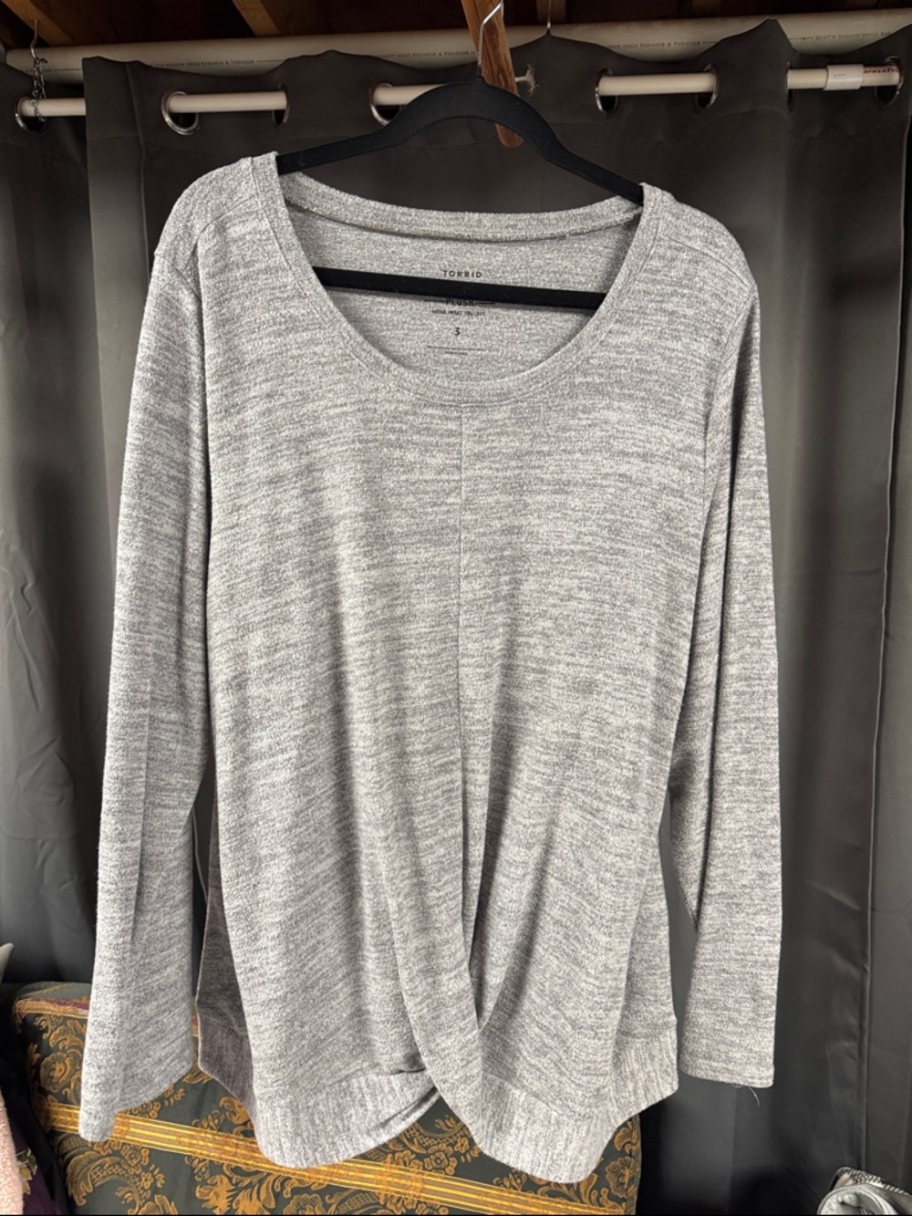 torrid Light Gray Twist-Front Long Sleeve Top